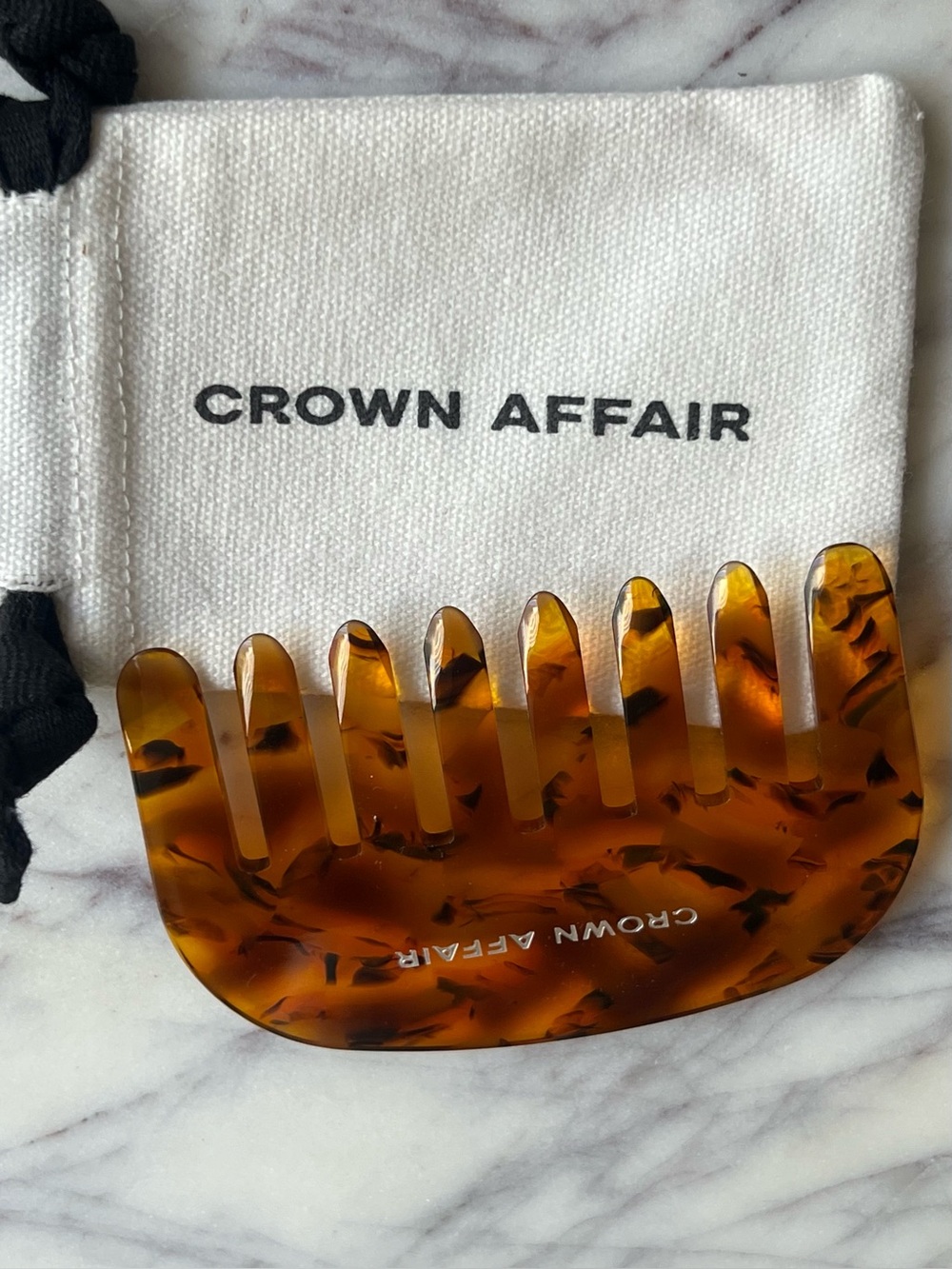 Crown Affair The Comb No. 001 Tortoise Wide Tooth Comb + Pouch